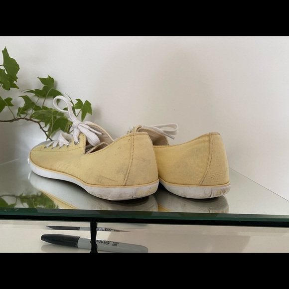 Light Yellow Low Top Converse - Picture 2 of 5